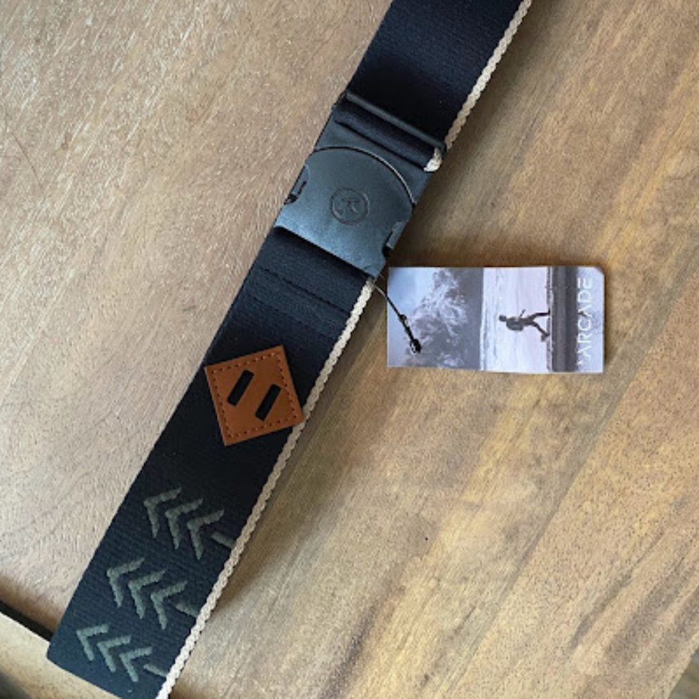 Arcade Blackwood metal-free belt in Black